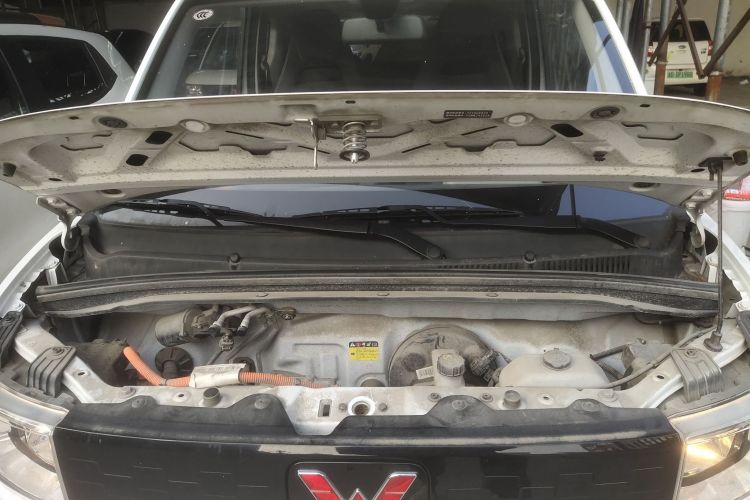 五菱汽车 宏光MINIEV 2021款 马卡龙时尚款 三元锂机舱底盘24