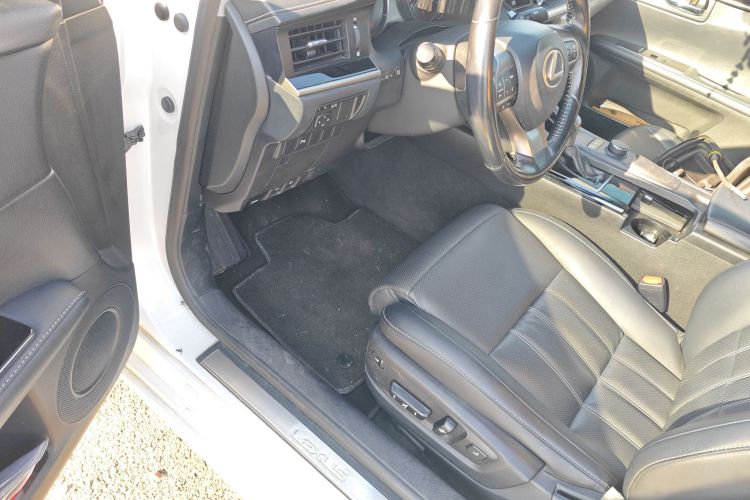 雷克萨斯ES 2015款 200 精英版中控内饰20