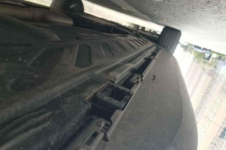 奔驰GLC 2019款 GLC 260 L 4MATIC 豪华型局部细节9003