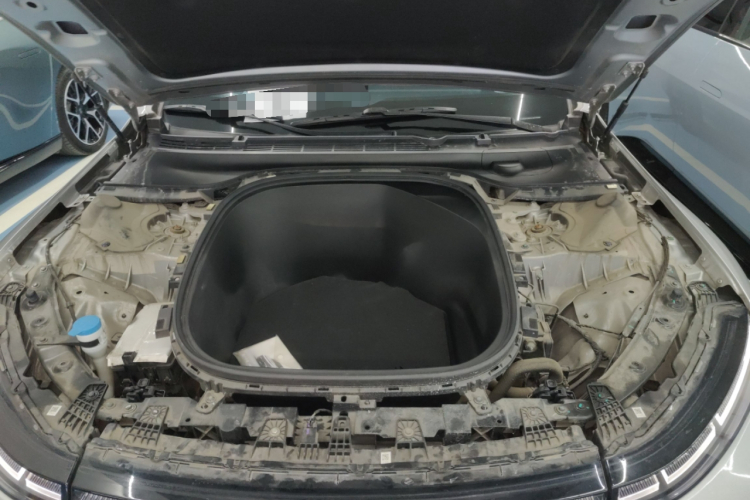 小鹏P7 2020款 670N局部细节24