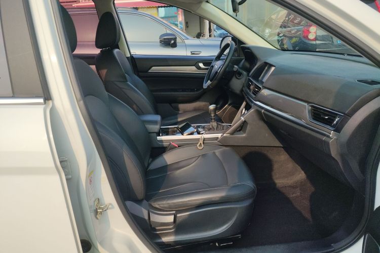 哈弗H6 2018款 红标 运动版 1.5T 手动两驱精英型局部细节41