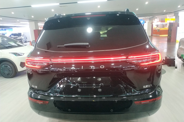 鸿蒙智行 问界M7 2024款 1.5T 智驾四驱Max版 5座车身外观6004