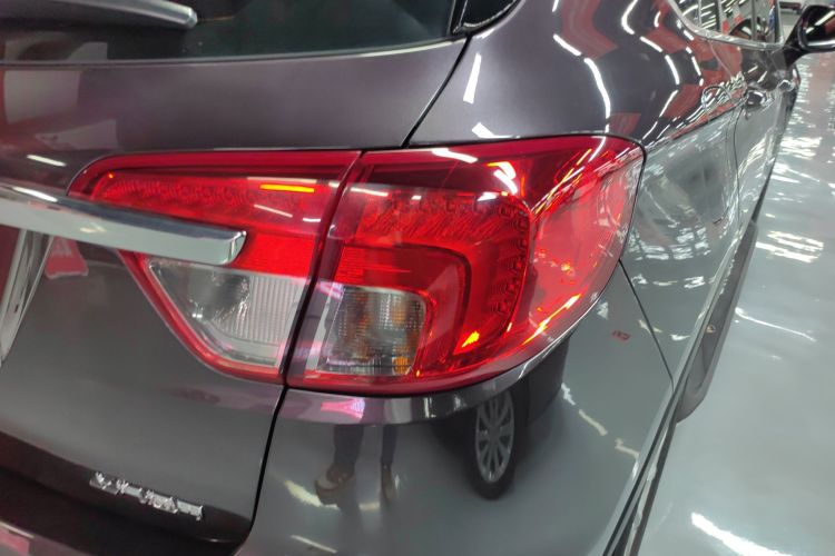 别克 昂科威 2017款 28T 四驱精英型车身外观9