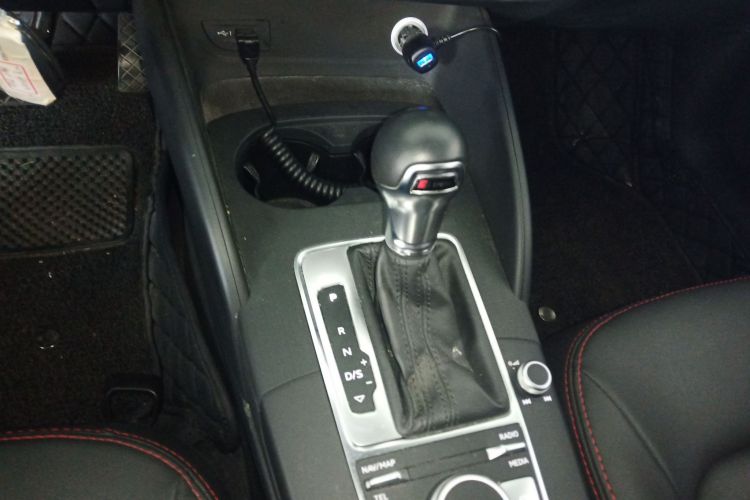 奥迪A3 2019款 Limousine 35 TFSI 进取型 国VI中控内饰18