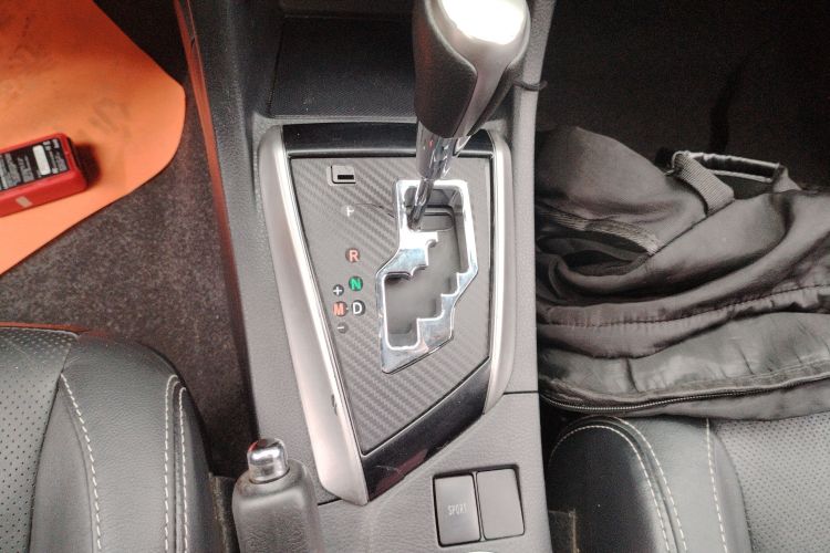 丰田 雷凌 2016款 1.6G-L CVT领先版局部细节18