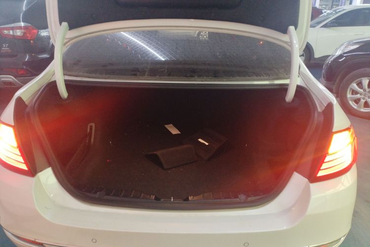 宝马5系 2014款 525Li 领先型机舱底盘23