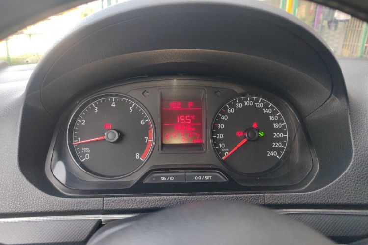 大众 捷达 2015款 质惠版 1.6L 自动时尚型中控内饰14