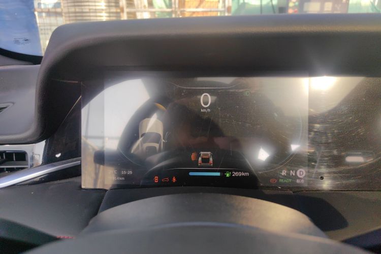 零跑汽车 零跑S01 2019款 380 Pro中控内饰14