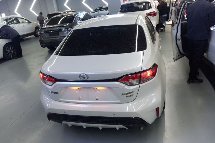 丰田 雷凌 2021款 185T CVT运动版车身外观6004