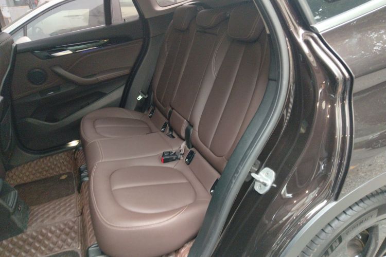 宝马X1 2020款 sDrive20Li 时尚型中控内饰21