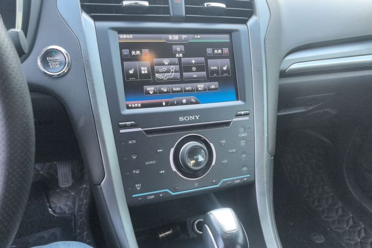 福特 蒙迪欧 2013款 2.0L GTDi240豪华运动型中控内饰16