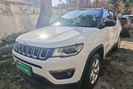 Jeep 指南者 2019款 220T 自动家享炫酷版