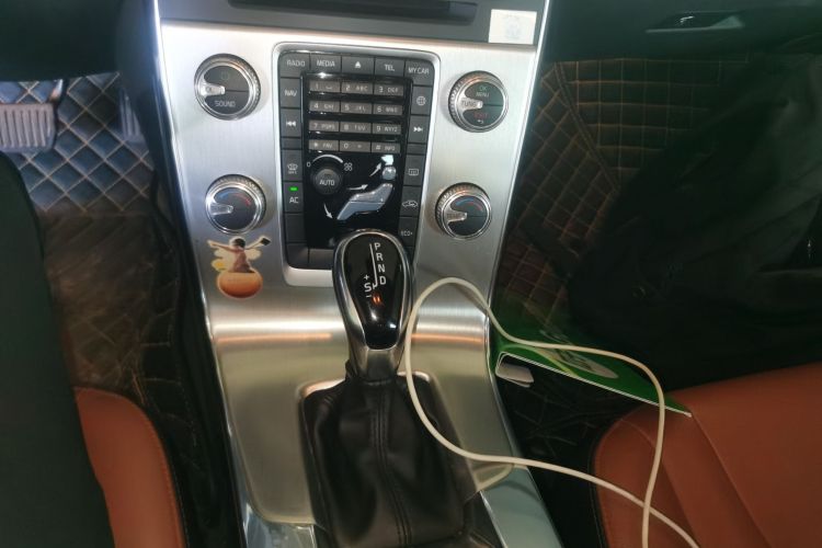 沃尔沃S60 2019款 S60L T3 智进版局部细节18