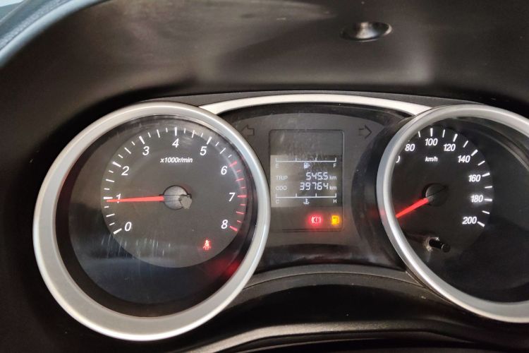 五菱汽车 五菱宏光S3 2018款 1.5L 手动标准型 国V中控内饰14