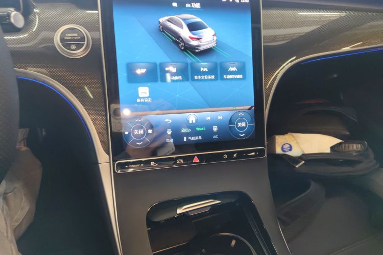 奔驰C级 2025款 C 260 L 运动版中控内饰16