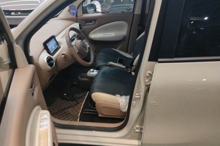 五菱汽车 宏光MINIEV 2025款 四门版 进阶款中控内饰19