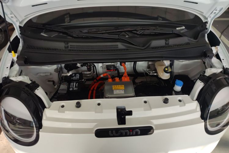 长安启源 长安Lumin 2023款 301km 蜜沁款机舱底盘24