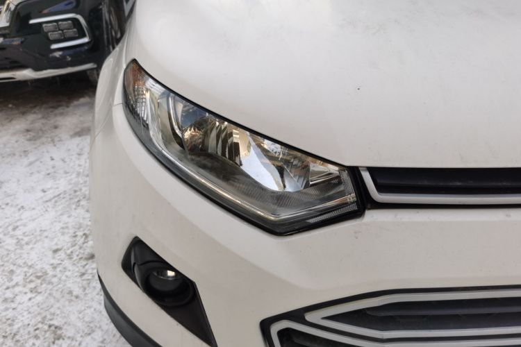 福特 翼搏 2013款 1.5L 自动风尚型车身外观8