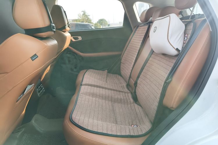 奇瑞 瑞虎7 2016款 1.5T 手动耀臻版中控内饰21