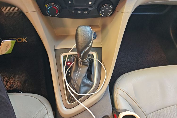 别克 英朗 2017款 15N 自动精英型中控内饰18