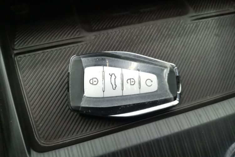 吉利汽车 星越L 2025款 2.0TD 自动行云版中控内饰11