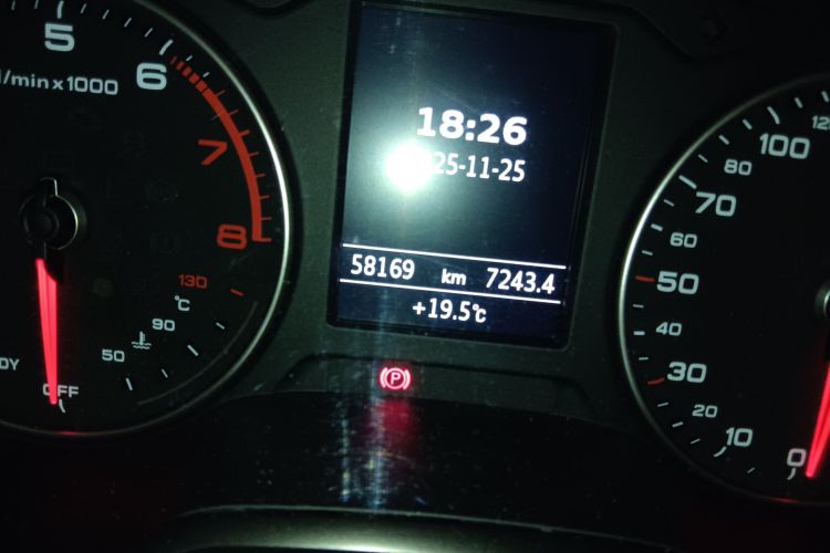 奥迪A3 2017款 Limousine 35 TFSI 进取型中控内饰15