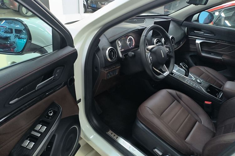 魏牌 VV5 2019款 1.5T 两驱智先锋中控内饰20