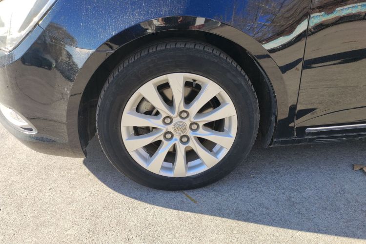 别克 君越 2013款 2.4L SIDI领先舒适型车身外观6007