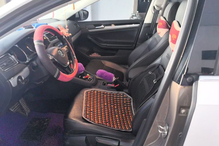 大众 速腾 2017款 230TSI 自动舒适型中控内饰19