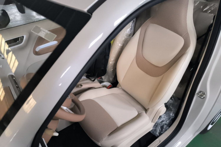 五菱汽车 宏光MINIEV 2024款 第三代 215km 青春版中控内饰19