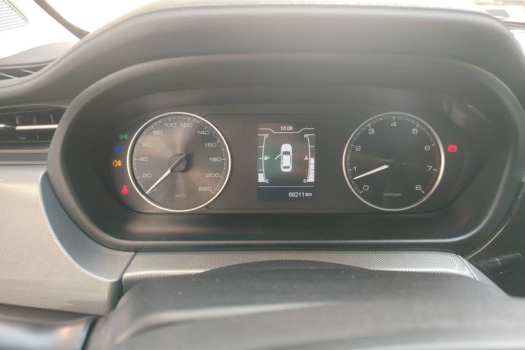 奇瑞 艾瑞泽5 2019款 改款PRO 1.5L 手动青春版 国VI中控内饰14