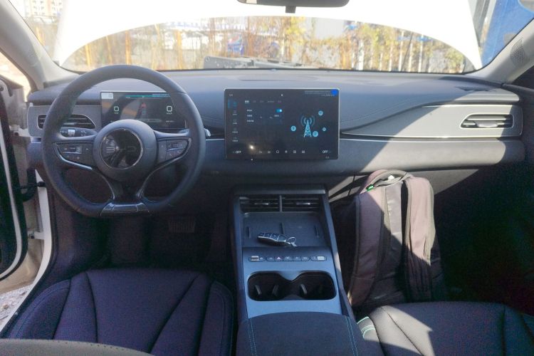 比亚迪 海豹06新能源 2026款 DM-i 超享版 128KM豪华版中控内饰12