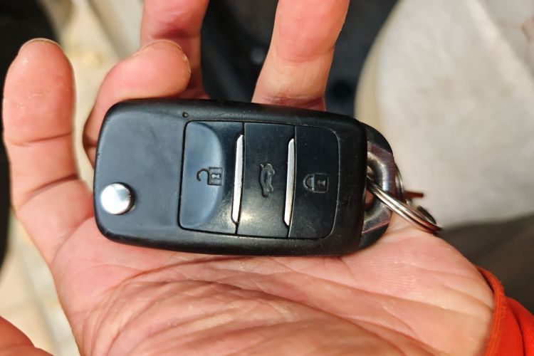 长安 奔奔 2015款 1.4L IMT尊贵型 国V中控内饰11