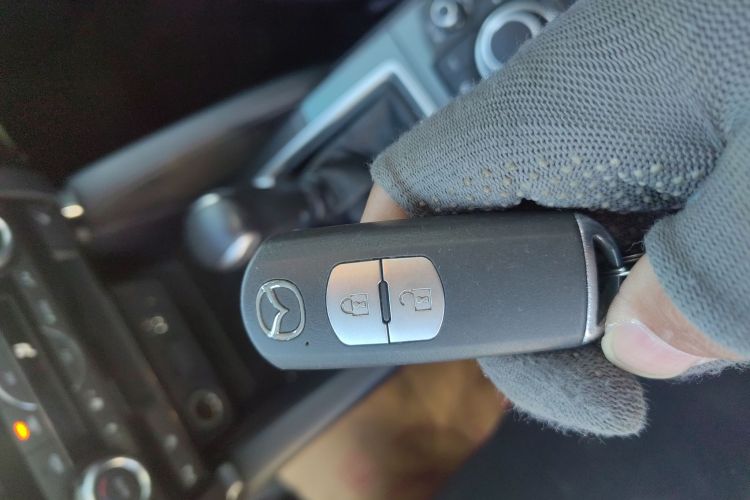 马自达CX-5 2015款 2.5L 自动四驱旗舰型中控内饰11