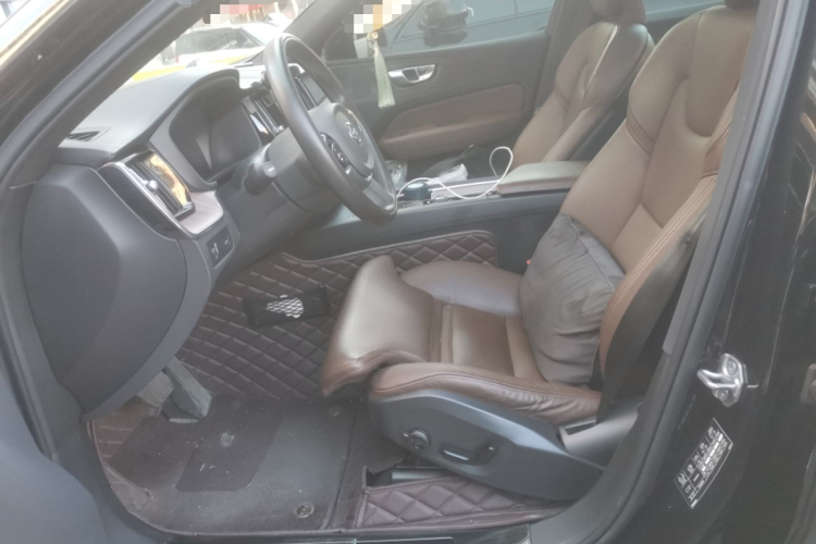 沃尔沃XC60 2021款 T5 四驱智远豪华版中控内饰19