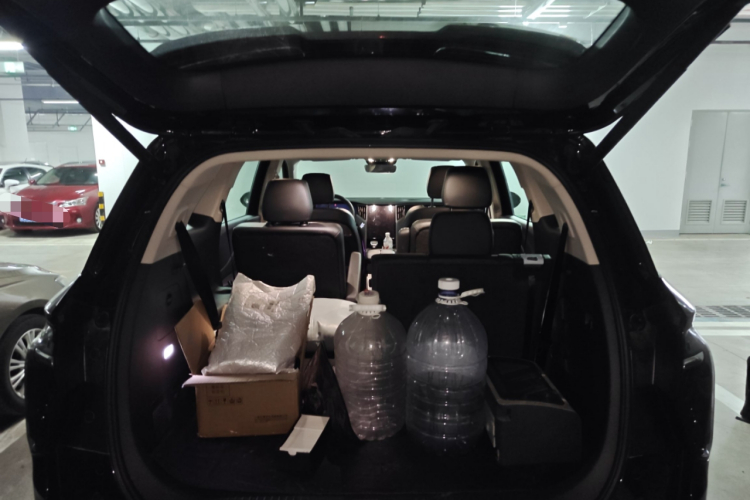 红旗HS7 PHEV 2024款 2.0T PHEV 两驱旗享版 6座局部细节23