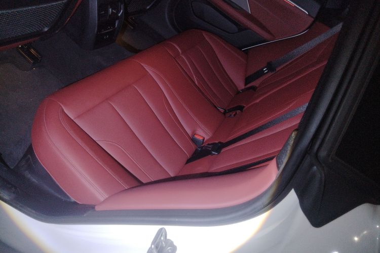 宝马4系 2023款 425i Gran Coupe M运动曜夜套装中控内饰7004