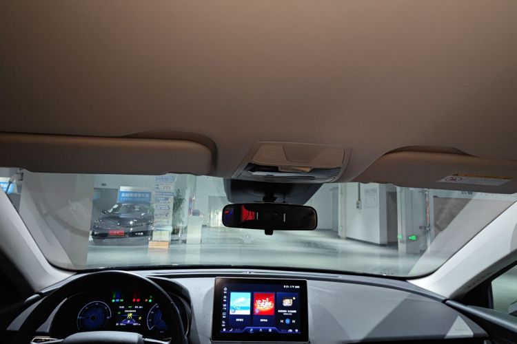 红旗E-QM5 2023款 改款 基础出行版中控内饰22