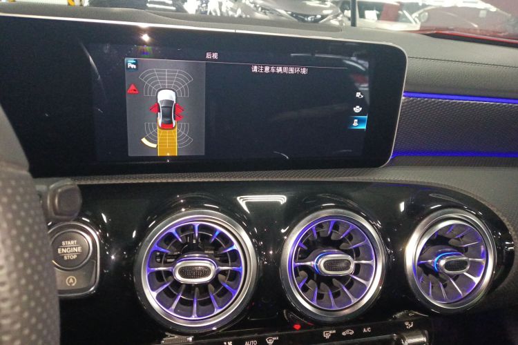 奔驰A级 2020款 改款 A 200 L 运动轿车时尚型中控内饰16