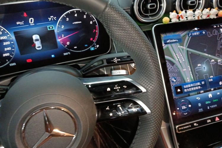 奔驰C级 2024款 C 260 L 运动版中控内饰18