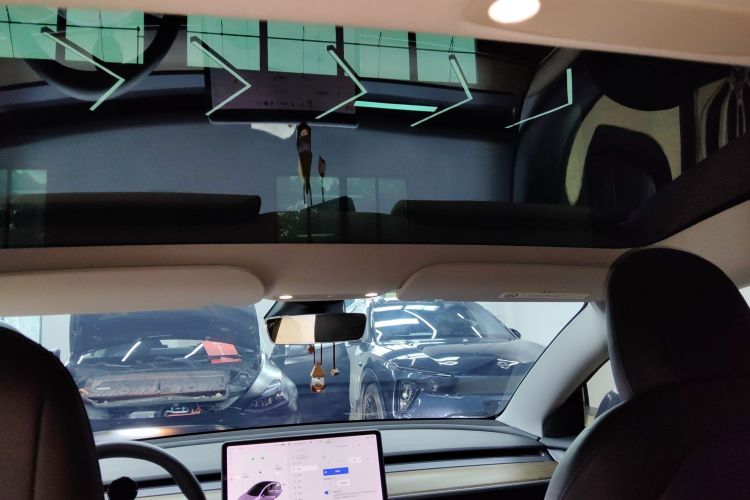 特斯拉 Model 3 2021款 标准续航后驱升级版中控内饰22