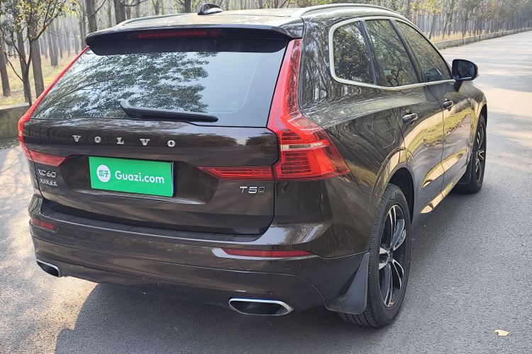 沃尔沃XC60 2019款 T5 四驱智远版 国VI车身外观7