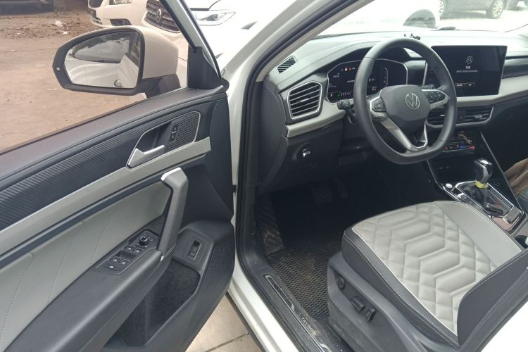 大众 探岳 2023款 300TSI 两驱豪华Plus进阶版中控内饰20