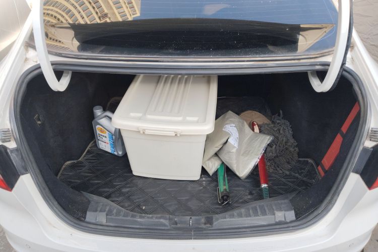 福特 福睿斯 2017款 改款 1.5L 手动舒适型中控内饰23