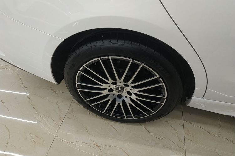 奔驰C级 2023款 改款二 C 260 L 运动版车身外观6002