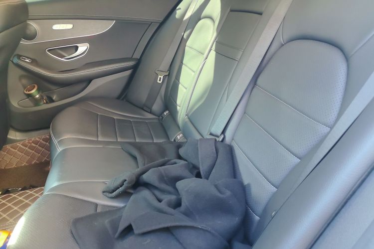 奔驰C级 2021款 C 260 L 运动版中控内饰21