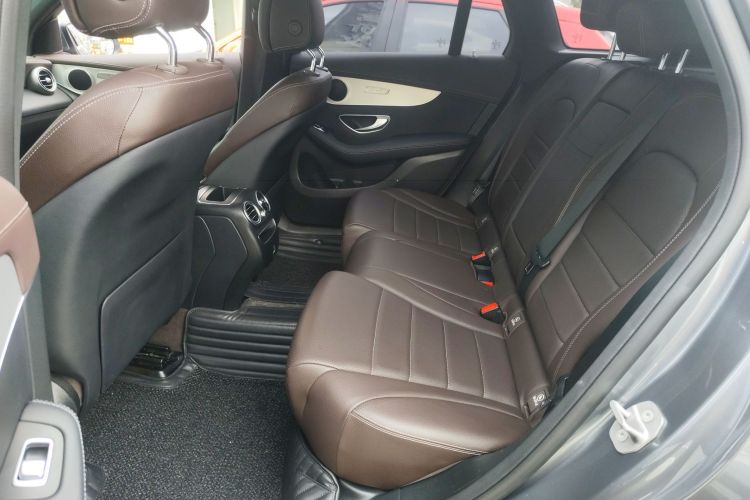 奔驰GLC 2021款 GLC 260 L 4MATIC 动感型中控内饰21