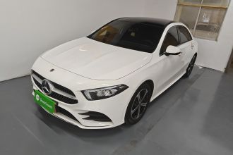 奔驰A级 2022款 改款三 A 200 L 运动轿车时尚型