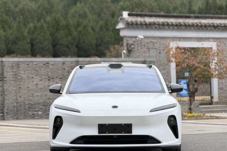 蔚来ET5T 2024款 75kWh Touring车身外观2