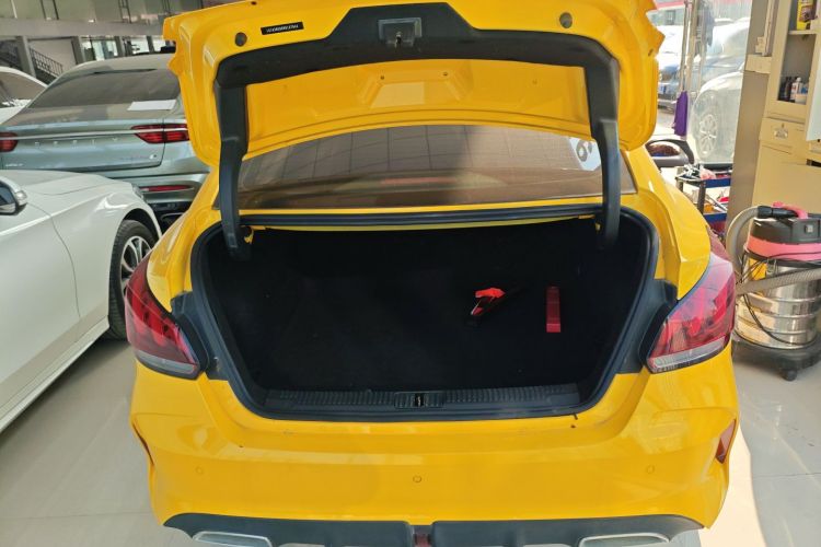 名爵 MG5 2022款 180DVVT CVT青春豪华版机舱底盘23